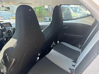 Toyota Aygo 1.0 AIRCO 5DRS NAVI CAMERA picture 11