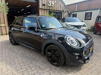 Avarii autoturisme Mini Cooper 1.5 COOPER  AUT! PANO JWC PAKKET DEALER ONDERHOUDEN 2021/2