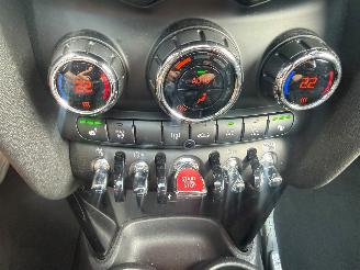 Mini Cooper 1.5 COOPER  AUT! PANO JWC PAKKET DEALER ONDERHOUDEN picture 23