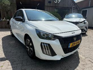 Peugeot 208 1.2 HYBRID 110 E STYLE picture 3