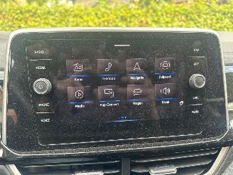 Volkswagen T-Roc 1.5 TSI R-LINE AUTOMAAT NIEUWSTAAT picture 24