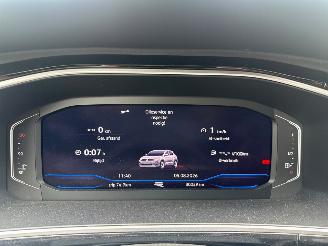 Volkswagen T-Roc 1.5 TSI R-LINE AUTOMAAT NIEUWSTAAT picture 25