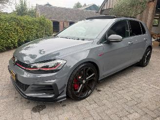 Coche accidentado Volkswagen Golf 2.0 GTI TCR PANO  VIRTUAL COCKPIT LEER  290PK 2019/10