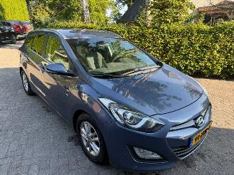 Hyundai I-30 1.6GDI AIRCO NAVI PDC picture 11
