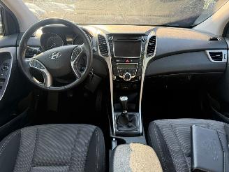 Hyundai I-30 1.6GDI AIRCO NAVI PDC picture 18