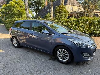 Hyundai I-30 1.6GDI AIRCO NAVI PDC picture 2