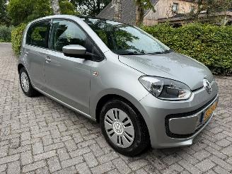 Schadeauto Volkswagen Up! 1.0 5DRS NL AIRCO 2013/4
