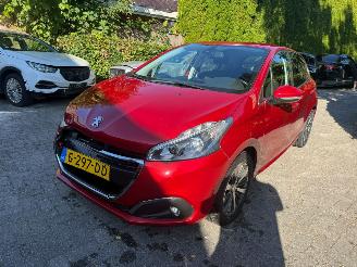 Peugeot 208 1.2 ALLURE CLIMA NAVI CAMERA NL AUTO picture 8