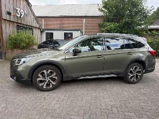 Subaru Outback 2.5I  NL AUTO PREMIUM AUT! PANO LEER NAVI picture 10