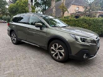 Subaru Outback 2.5I  NL AUTO PREMIUM AUT! PANO LEER NAVI picture 2