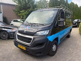Peugeot Boxer 330 2.2 L2H1 DC AIRCO NAVI picture 12