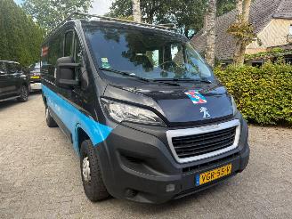 Peugeot Boxer 330 2.2 L2H1 DC AIRCO NAVI picture 14