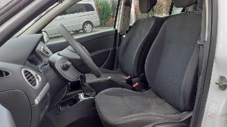 Renault Clio RENAULT CLIO III (BR0/1, CR0/1) 1.5 dCi picture 14