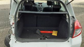 Renault Clio RENAULT CLIO III (BR0/1, CR0/1) 1.5 dCi picture 17