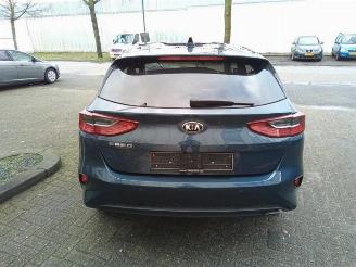 Kia Cee d  picture 5