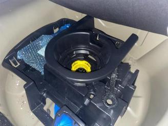 Peugeot 208 208 I (CA/CC/CK/CL), Hatchback, 2012 / 2019 1.0 Vti 12V PureTech picture 15