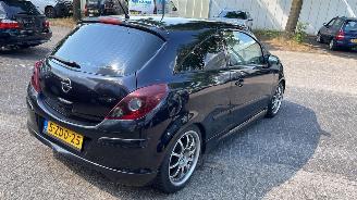 Opel Corsa MOTOR ROOKT picture 4