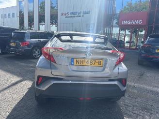 Coche accidentado Toyota C-HR C-HR (X1,X5), SUV, 2016 1.8 16V Hybrid 2017/2
