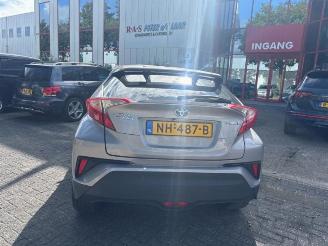 Démontage voiture Toyota C-HR C-HR (X1,X5), SUV, 2016 1.8 16V Hybrid 2017/2