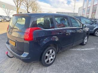 Salvage car Peugeot 5008 5008 I (0A/0E), MPV, 2009 / 2017 1.6 THP 16V 2014/7