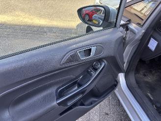 Ford Fiesta  picture 9