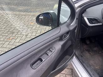 Peugeot 207 1.6 VTI XS picture 11