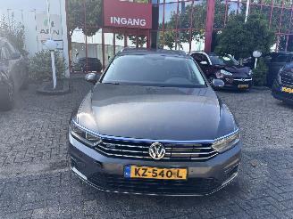 Schadeauto Volkswagen Passat 1.4 GTE HYBR 2016/12