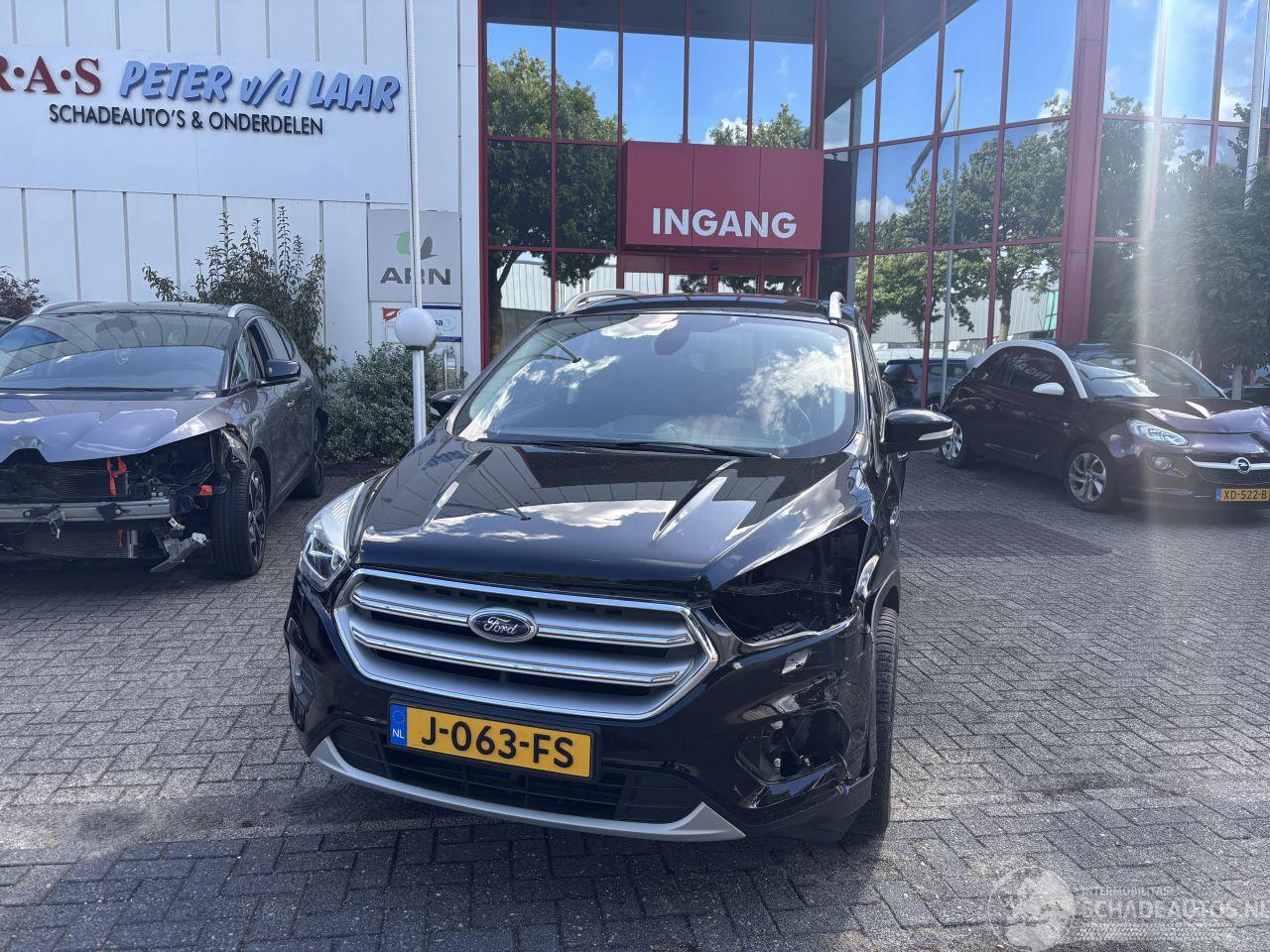 Ford Kuga 1.5 ECOB. TITANIUM