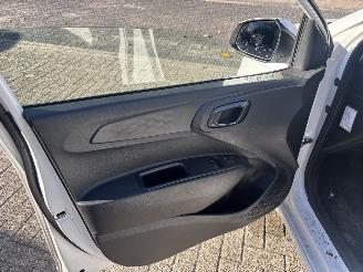 Hyundai I-10 1.0 COMFORT picture 13