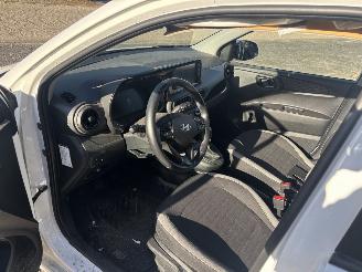 Hyundai I-10 1.0 COMFORT picture 9