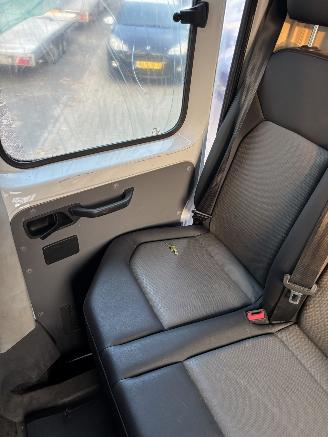 Volkswagen Crafter 2.0TDI 103KW COMFORT 35 L4 FWD picture 14