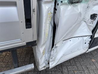 Volkswagen Crafter 2.0TDI 103KW COMFORT 35 L4 FWD picture 10
