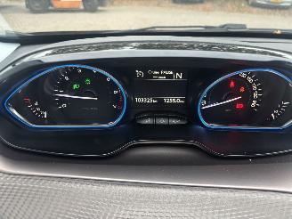 Peugeot 2008 1.2 VTI ALLURE PACK AUTOMAAT picture 12