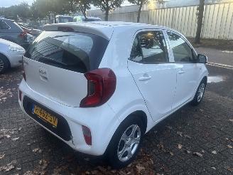 Kia Picanto 1.0 Comfortline picture 8