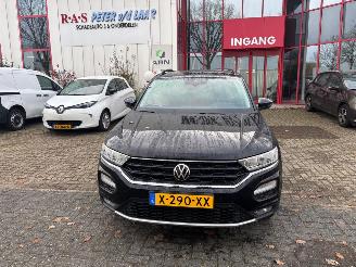 Unfallwagen Volkswagen T-Roc 1.5 TSI STYLE AUTOMAAT 2020/1