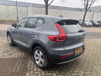 Volvo XC40 15 T3 MOMENTUM picture 4