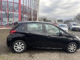 Peugeot 208 1.2 PURETECH ACTIVE picture 7