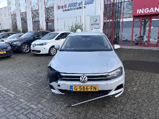 damaged passenger cars Volkswagen Polo 1.0 TSI 70KW COMFORTLINE 2019/9