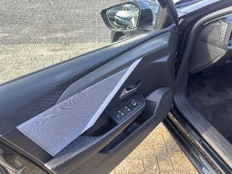 Opel Astra SPORTS TOURER BNS EDITION 1.2 96KW GEEN SCHADE picture 12