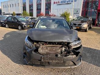 disassembly passenger cars Kia Cee d Ceed Sportswagon (CDF), Combi 5-drs, 2018 1.0i T-GDi 12V 120 Eco-Dynamics+ 2024/1