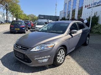 Ford Mondeo 2.0 16V LIMITED picture 2