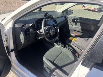 Skoda Fabia 1.0 TSI AMBITION picture 9