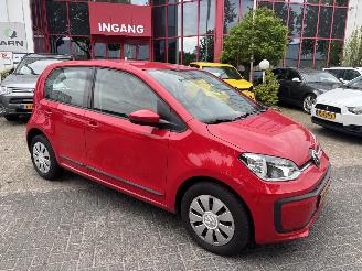 Volkswagen Up! rijdbare schade picture 9