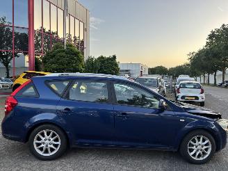 Kia Cee d 1.6 SPORTY WAGON picture 7