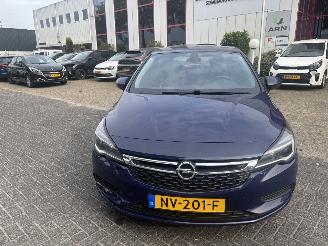 damaged passenger cars Opel Astra 1.6 CDTI ONLINE EDIT 2017/4