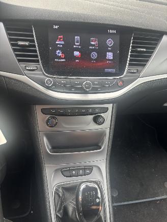 Opel Astra 1.6 CDTI ONLINE EDIT picture 13