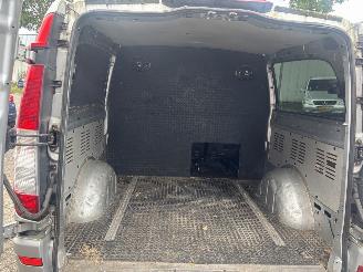 Mercedes Vito 120CDI 3 liter V6 picture 11