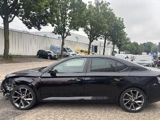 Skoda Superb 1.5 TSI ACT SPORTLINE BUSINESS DSG picture 3