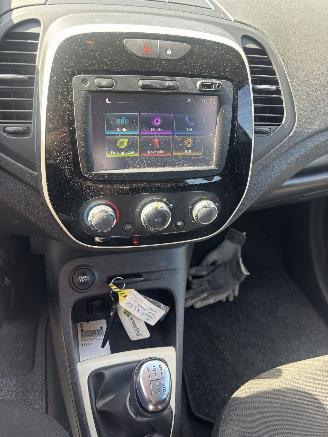 Renault Captur 0.9 TCe Limited picture 11