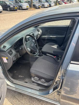 Kia Rio  picture 10